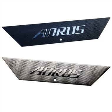 Etichetta adesiva in metallo