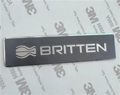 Adesivo per targhetta in alluminio per mobili